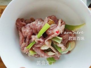 石锅拌饭的做法步骤：1