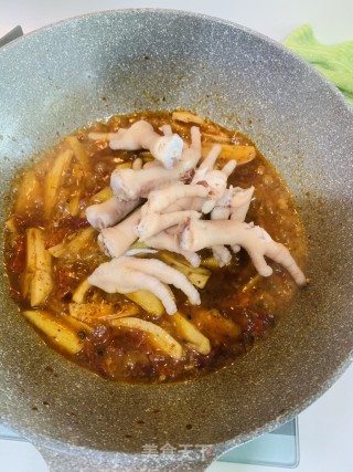 麻辣鸡爪的做法步骤：5