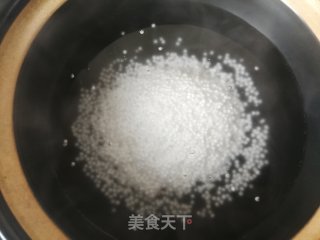 椰浆酸奶木瓜西米露的做法步骤：1