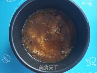 春天里的一碗酱油五花肉蒸饭的做法步骤：8
