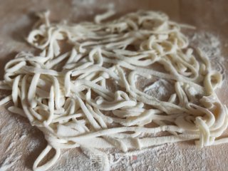 西红柿手擀面的做法步骤：12