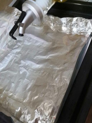 蒜香烤鱼的做法步骤：4