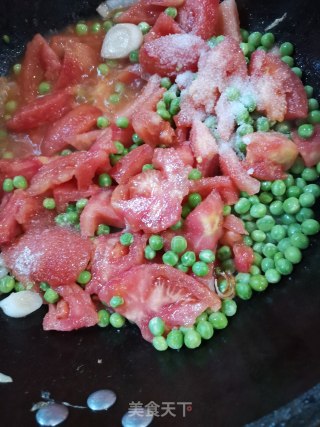 西红柿炒豌豆的做法步骤：7