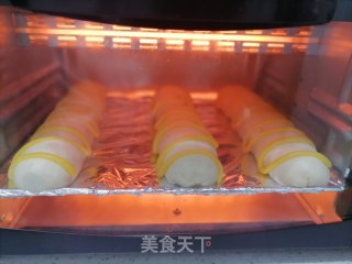 【干货】汤种+水合法夏天做面包的必杀技 面包食谱理论课#附经典芝士夹心毛毛虫甜面包做法#的做法步骤：29