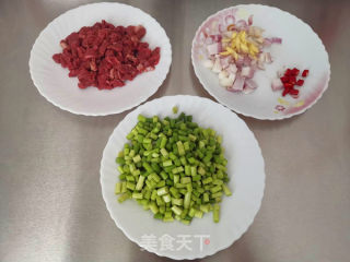 #春日应季美食#苍蝇头的做法步骤：2