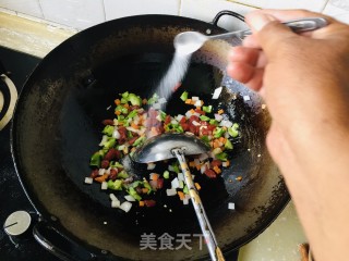 家常炒饭的做法步骤：3