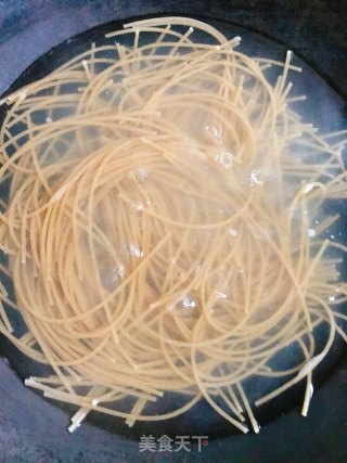 番茄意面的做法步骤：2