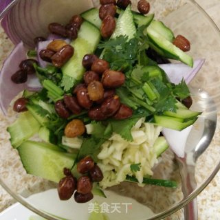 木耳凉拌黄瓜片的做法步骤：4