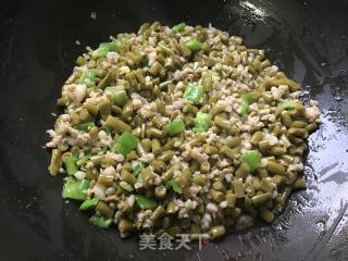 肉末酸豆角盖浇饭的做法步骤：8