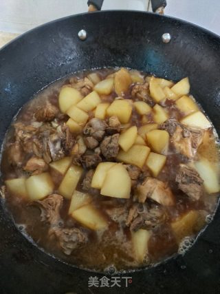 土豆烧鸡的做法步骤：8