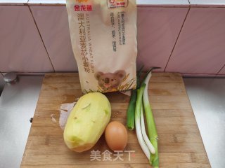 土豆丝饼的做法步骤：1
