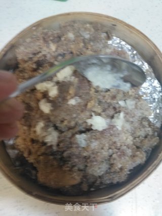 粉蒸牛肉的做法步骤：10