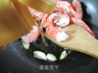 蒜香无头大虾的做法步骤：3