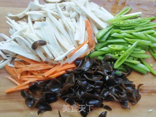 鱼香杏鲍菇的做法步骤：2