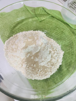 豆角肉包的做法步骤：1