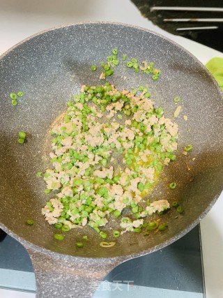 豆角肉包的做法步骤：11