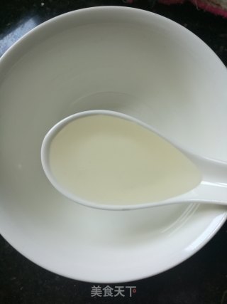 爆炒酸辣黑金刚土豆丝的做法步骤：3