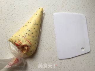 蛋黄小饼干的做法步骤：6