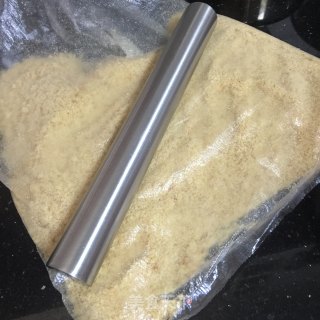 草莓蛋糕的做法步骤：2