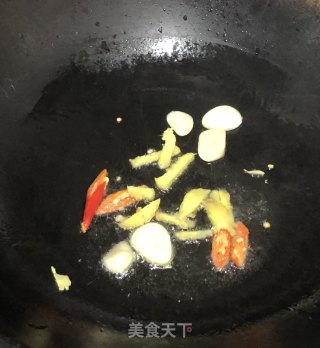 炒鸡杂的做法步骤：2