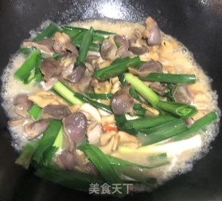 炒鸡杂的做法步骤：5