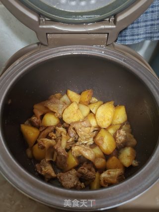 护心肉焖土豆的做法步骤：7