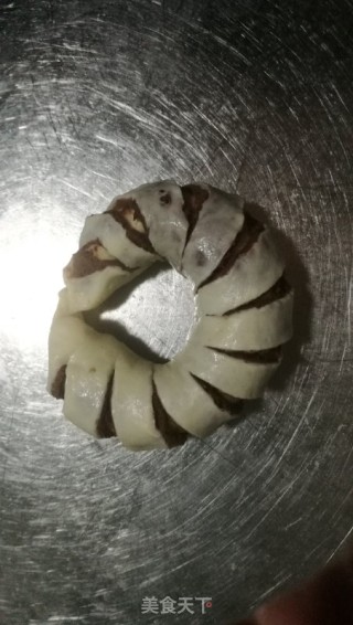 豆沙面包圈的做法步骤：16
