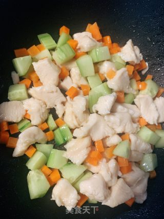 酱炒鸡胸的做法步骤：3