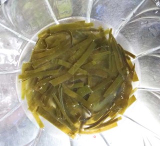 红豆绿豆海带汤的做法步骤：4
