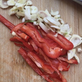 卤鸡腿拌香椿的做法步骤：5