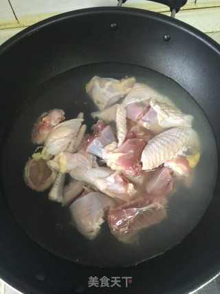 啤酒年糕鸡的做法步骤：1