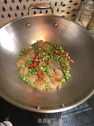 彩色虾仁的做法步骤：4