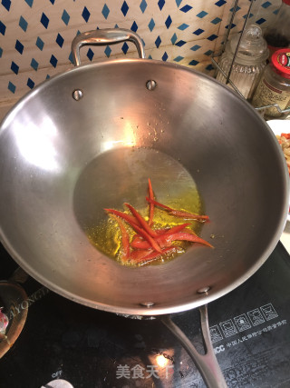 蚝油红椒生菜的做法步骤：2