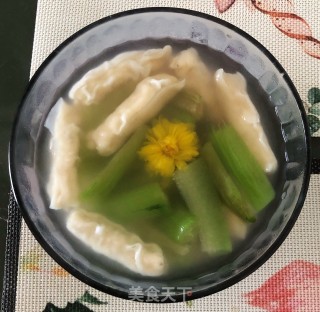 菊花丝瓜虾饺汤的做法步骤：5