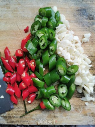 菠菜炒肉末的做法步骤：2