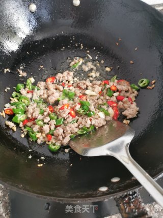 菠菜炒肉末的做法步骤：6