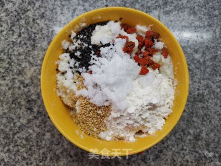 山药枸杞芝麻甜饼的做法步骤：3