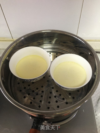 银鱼蒸蛋的做法步骤：2