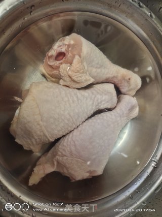炒手撕鸡的做法步骤：1