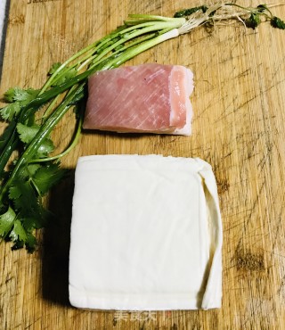肉末蒸豆腐的做法步骤：1