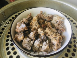 过油鸭蒸豆腐干的做法步骤：1