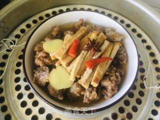 过油鸭蒸豆腐干的做法步骤：6