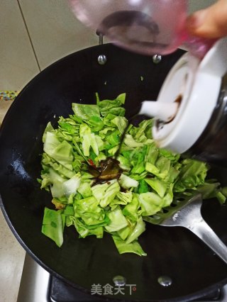 酸辣茴子白的做法步骤：5