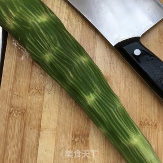 肉片炒莴笋片的做法步骤：1