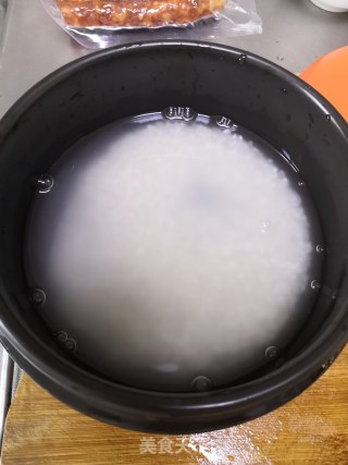 腊味煲仔饭的做法步骤：2