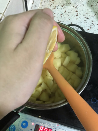 苹果慕斯的做法步骤：4