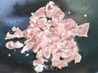 牛肉炒青椒的做法步骤：8