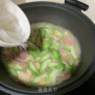 丝瓜浸粉丝煲的做法步骤：7
