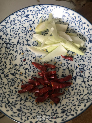 炝炒土豆片的做法步骤：3