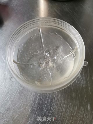 火龙果慕斯蛋糕的做法步骤：4